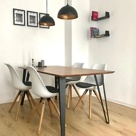 Wohlfuehl-oase Mitten In Der Stadt - Garten, Grill, Netflix Und Drucker Διαμέρισμα