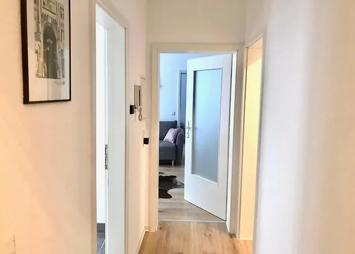 Wohlfuehl-oase Mitten In Der Stadt - Garten, Grill, Netflix Und Drucker Apartment