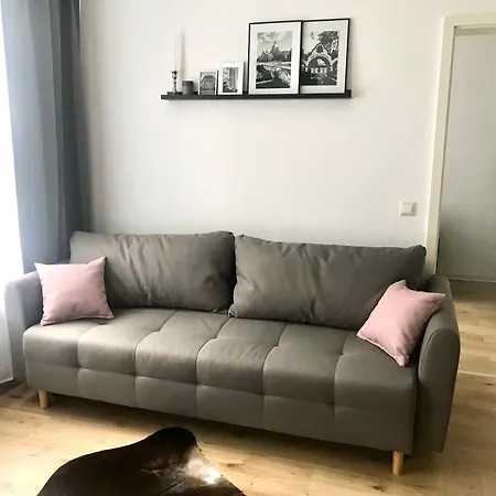 Wohlfuehl-oase Mitten In Der Stadt - Garten, Grill, Netflix Und Drucker Apartmán *