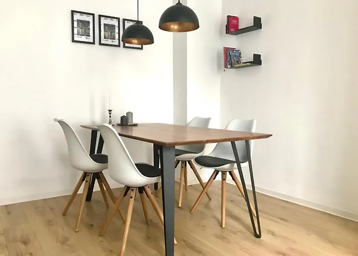 Wohlfuehl-oase Mitten In Der Stadt - Garten, Grill, Netflix Und Drucker Апартаменты