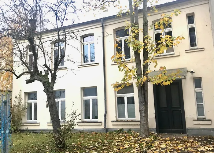 Апартаменты Wohlfuehl-oase Mitten In Der Stadt - Garten, Grill, Netflix Und Drucker